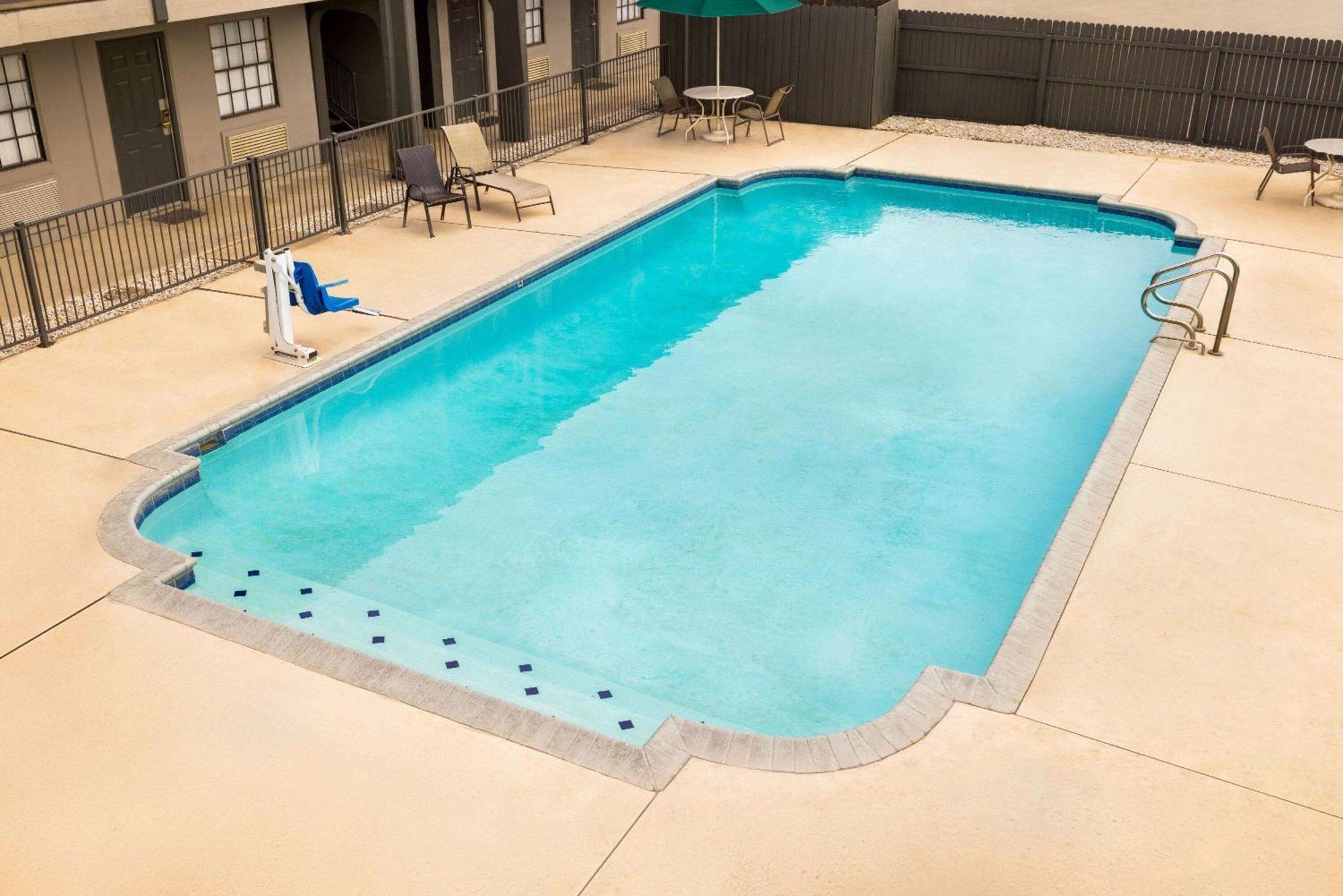 La Quinta Inn By Wyndham San Antonio Lackland Exterior foto