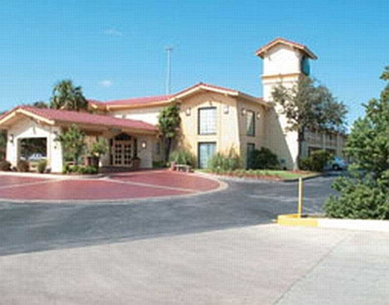 La Quinta Inn By Wyndham San Antonio Lackland Exterior foto